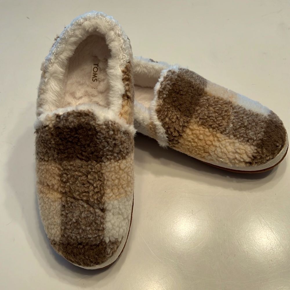 TOMS India Slipper Ivory/Taupe Plaid Pattern Size 7M